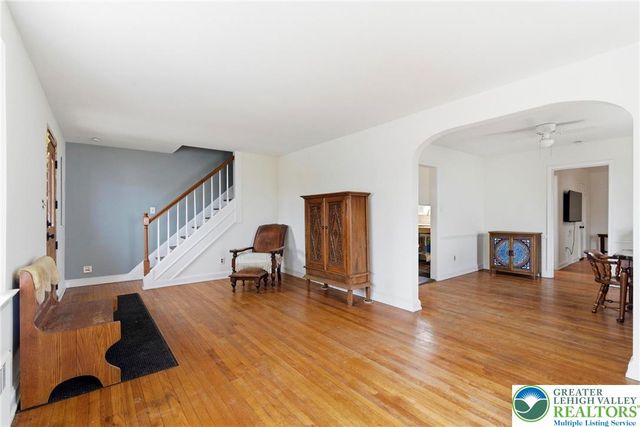 717 Mount Airy Avenue, Bethlehem City, PA 18018