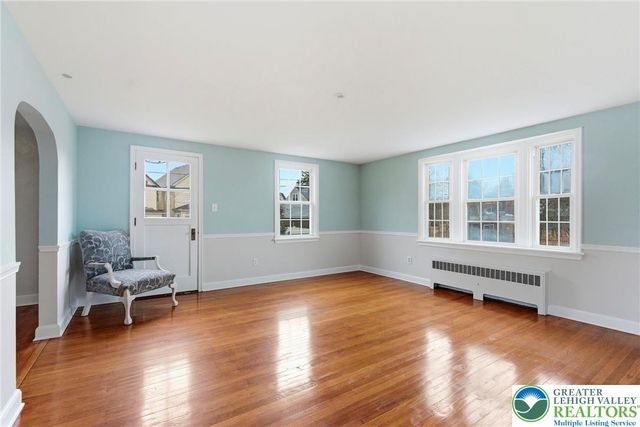 717 Mount Airy Avenue, Bethlehem City, PA 18018