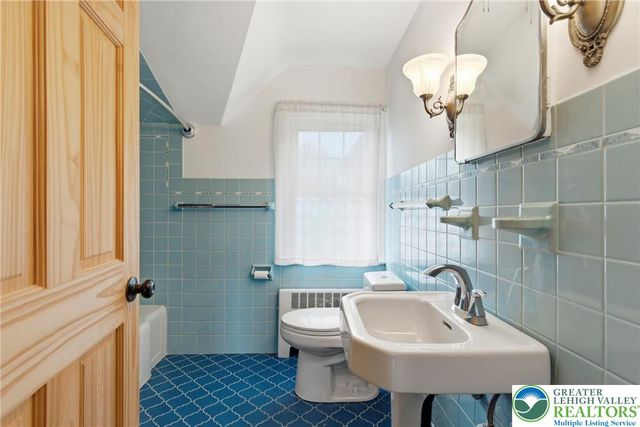 717 Mount Airy Avenue, Bethlehem City, PA 18018