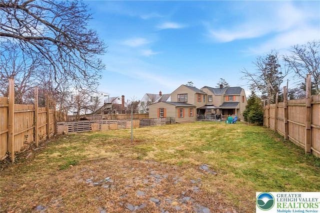 717 Mount Airy Avenue, Bethlehem City, PA 18018