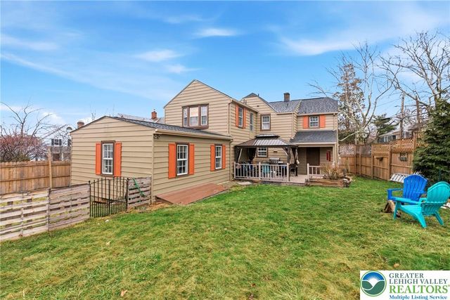 717 Mount Airy Avenue, Bethlehem City, PA 18018