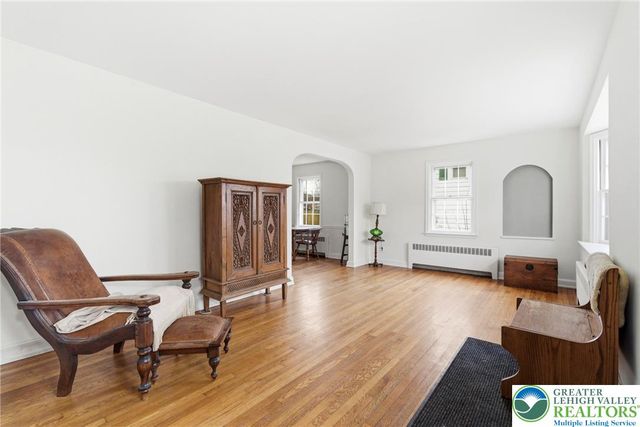 717 Mount Airy Avenue, Bethlehem City, PA 18018