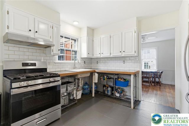 717 Mount Airy Avenue, Bethlehem City, PA 18018