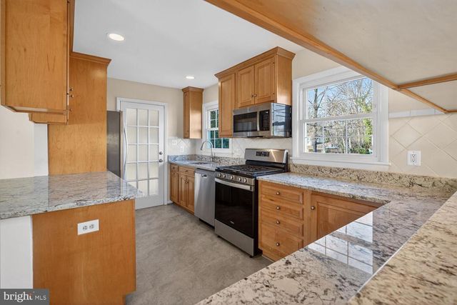 8323 WAGON WHEEL RD, Alexandria, VA 22309