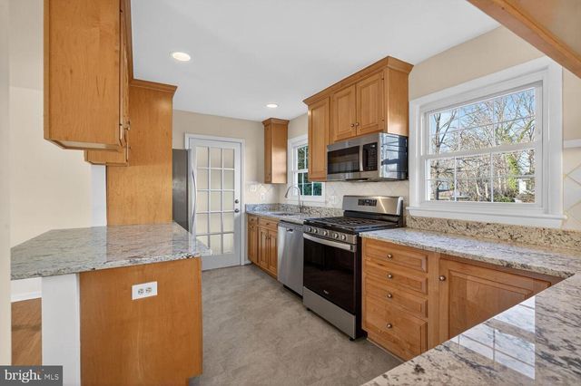 8323 WAGON WHEEL RD, Alexandria, VA 22309