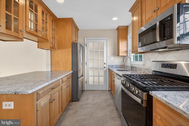 8323 WAGON WHEEL RD, Alexandria, VA 22309