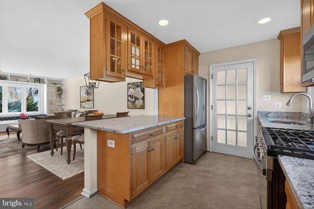 8323 WAGON WHEEL RD, Alexandria, VA 22309