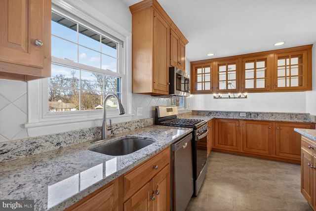 8323 WAGON WHEEL RD, Alexandria, VA 22309