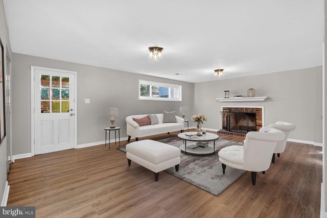 8323 WAGON WHEEL RD, Alexandria, VA 22309