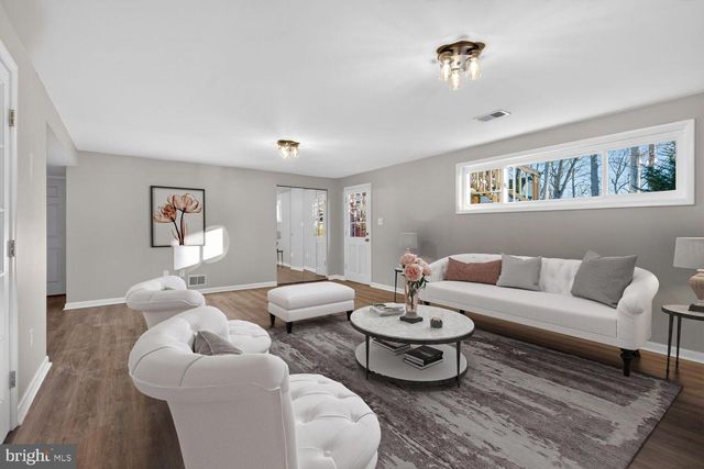 8323 WAGON WHEEL RD, Alexandria, VA 22309