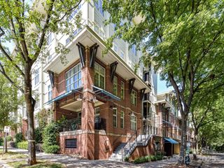 1101 W 1st Street 302, Charlotte, NC 28202