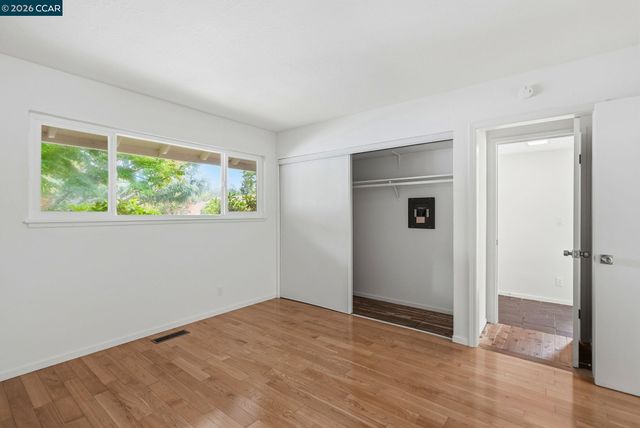 143 Miramonte Dr, Moraga, CA 94556
