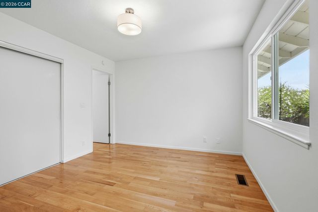 143 Miramonte Dr, Moraga, CA 94556