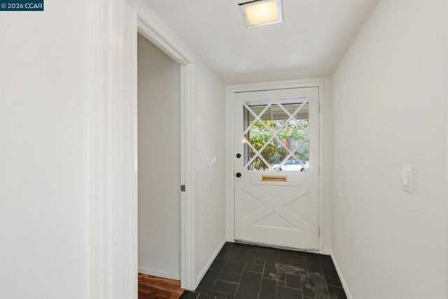 143 Miramonte Dr, Moraga, CA 94556