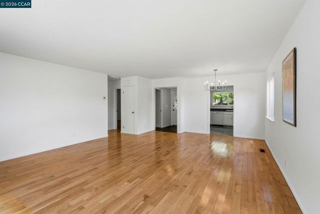 143 Miramonte Dr, Moraga, CA 94556
