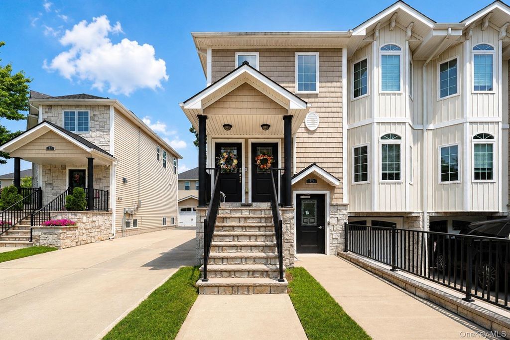 23 Wiltshire Ln, Staten Island, NY 10309 — exterior