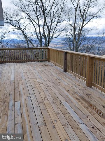 523 GLORY RIDGE DR, Petersburg, WV 26847