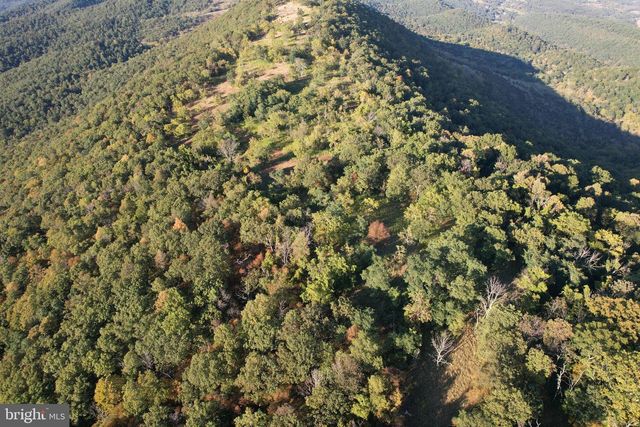 523 GLORY RIDGE DR, Petersburg, WV 26847