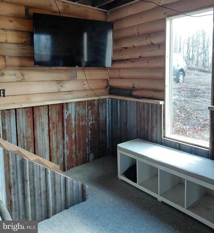 523 GLORY RIDGE DR, Petersburg, WV 26847