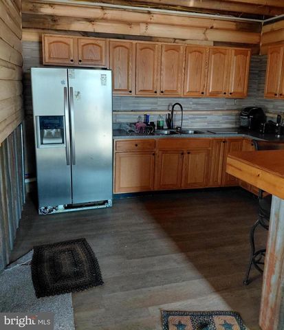 523 GLORY RIDGE DR, Petersburg, WV 26847