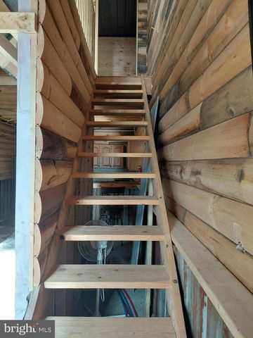 523 GLORY RIDGE DR, Petersburg, WV 26847