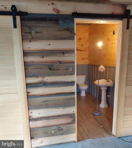 523 GLORY RIDGE DR, Petersburg, WV 26847