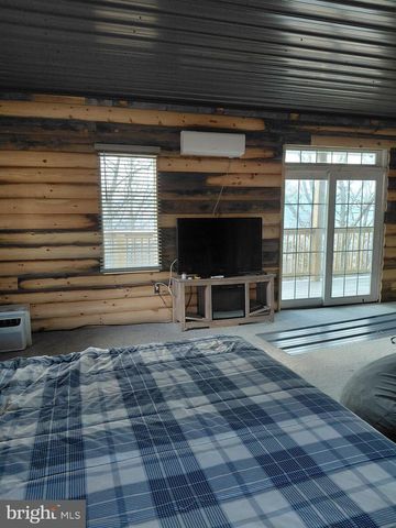 523 GLORY RIDGE DR, Petersburg, WV 26847