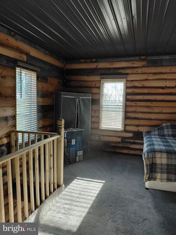 523 GLORY RIDGE DR, Petersburg, WV 26847