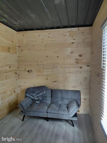 523 GLORY RIDGE DR, Petersburg, WV 26847