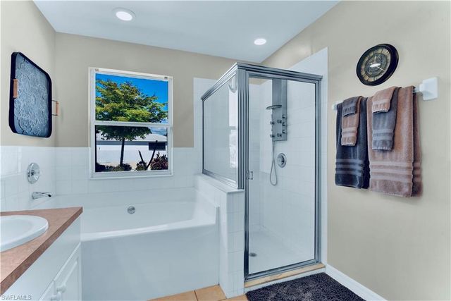 4609 Inez AVE S, Lehigh Acres, FL 33976