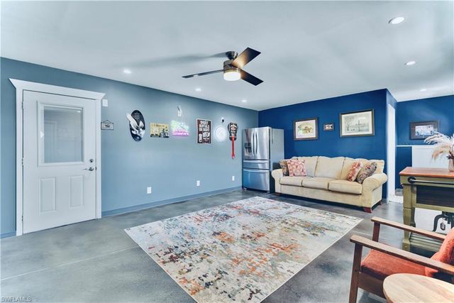 4609 Inez AVE S, Lehigh Acres, FL 33976