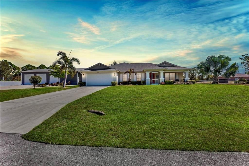 4609 Inez AVE S, Lehigh Acres, FL 33976