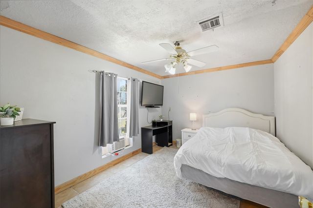 611 Iowa Street, South Houston, TX 77587