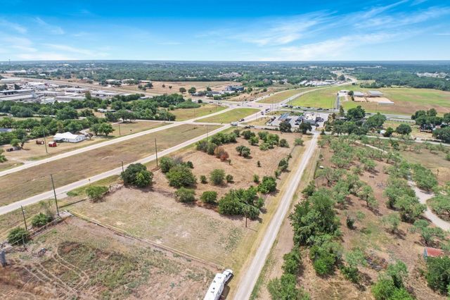 1882 Old Mineral Wells Highway, Weatherford, TX 76088