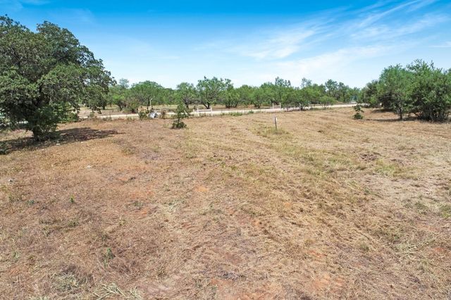 1882 Old Mineral Wells Highway, Weatherford, TX 76088