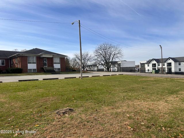 9801 Cooper Church Dr, Louisville, KY 40229