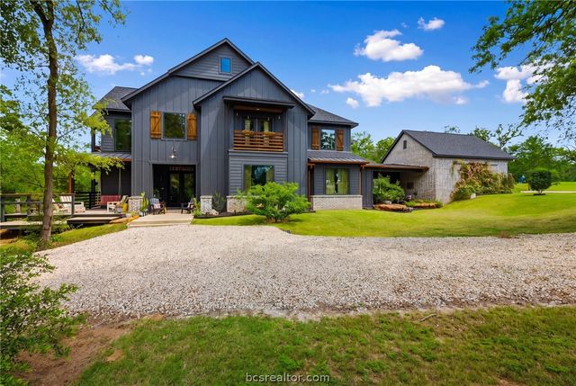 215 Woodforest Lane, Franklin, TX 77856