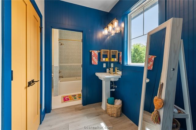 215 Woodforest Lane, Franklin, TX 77856
