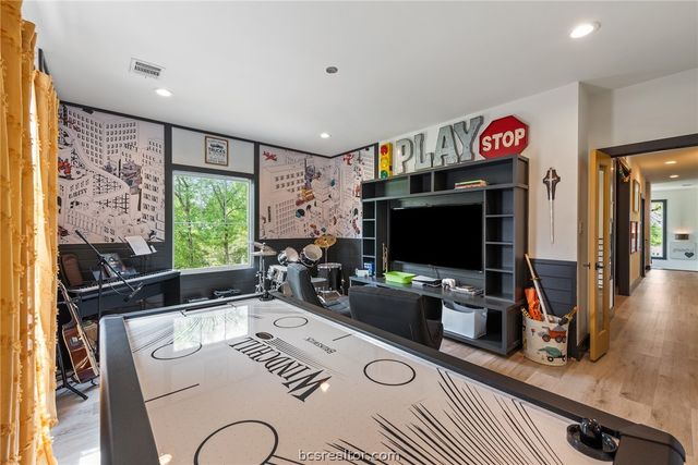 215 Woodforest Lane, Franklin, TX 77856