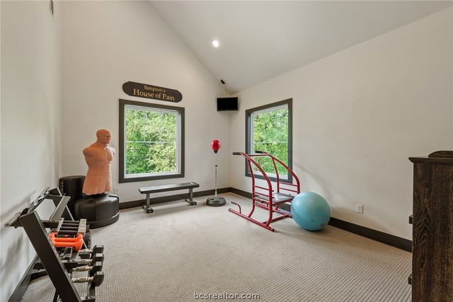 215 Woodforest Lane, Franklin, TX 77856