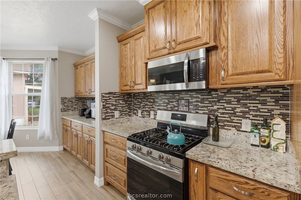 3860 Grapevine Drive, Bryan, TX 77807 — photo 5