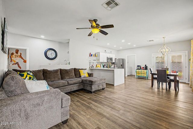 9127 W CAMBRIDGE Avenue, Phoenix, AZ 85037