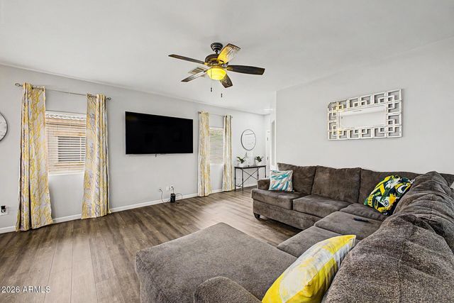 9127 W CAMBRIDGE Avenue, Phoenix, AZ 85037