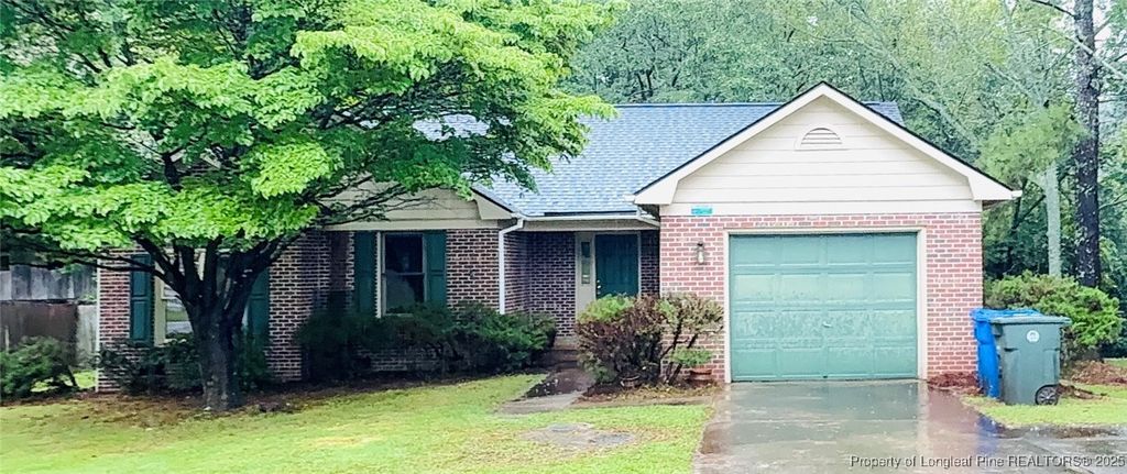 5086 Summer Ridge, Fayetteville, NC 28303