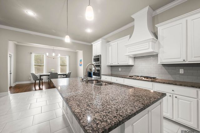 3802 Kingsbarns Dr, Zachary, LA 70791
