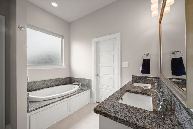 3802 Kingsbarns Dr, Zachary, LA 70791