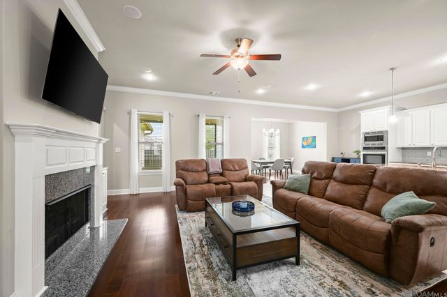3802 Kingsbarns Dr, Zachary, LA 70791