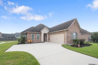 3802 Kingsbarns Dr, Zachary, LA 70791