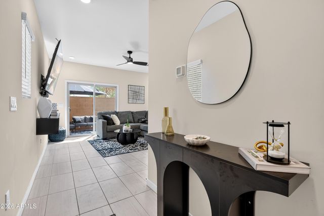 7527 W DONNER Drive, Laveen, AZ 85339