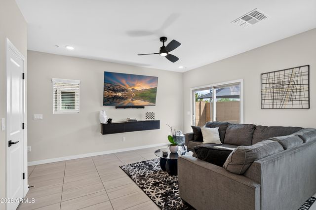 7527 W DONNER Drive, Laveen, AZ 85339